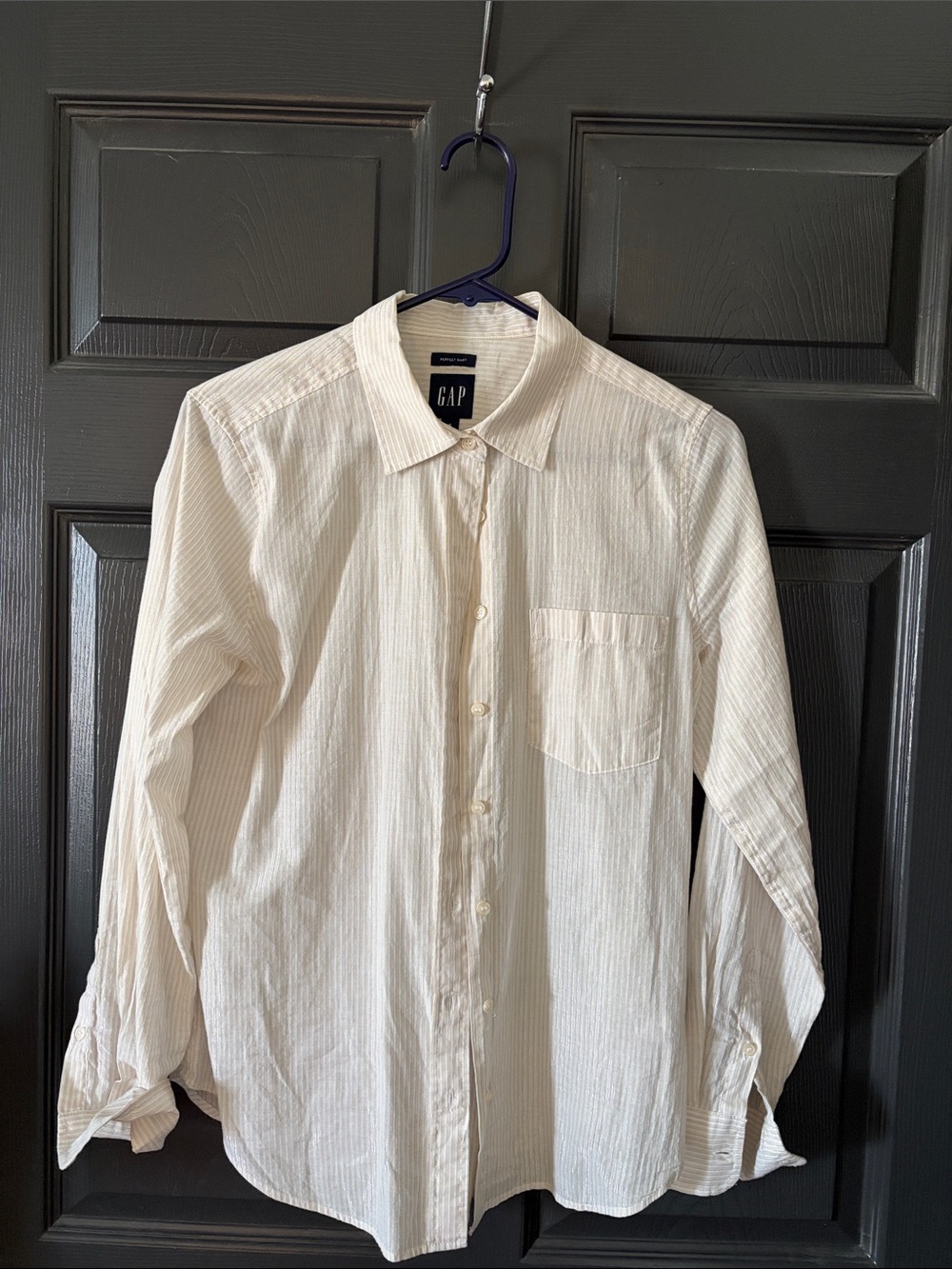 GAP Women’s Cream and White/Gold Thin-Stripe Long Sleeve Button-Up Shirt